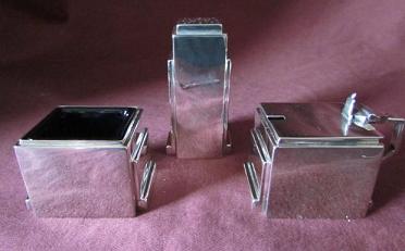 WALKER & HALL Silver Art Deco Cruet Set