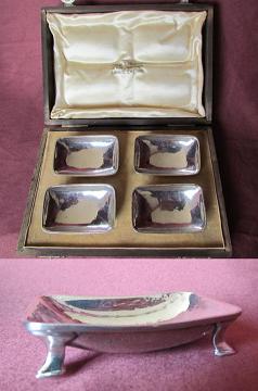 OMAR RAMSDEN Boxed Set of Silver Dishes / Salts
