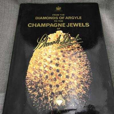 X From the Diamonds of Argyle to the Champagne Jewels of STUART DEVLIN