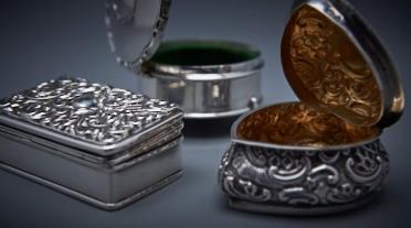LADIES SILVER GIFTS - SILVER DRESSING TABLE ITEMS