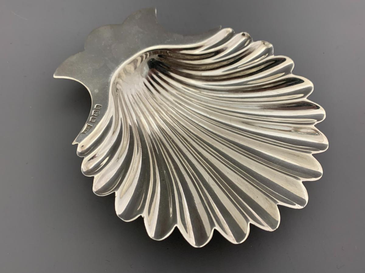 Silver BUTTER DISH - BUTTER SHELL - STYLES SILVER of HUNGERFORD ...